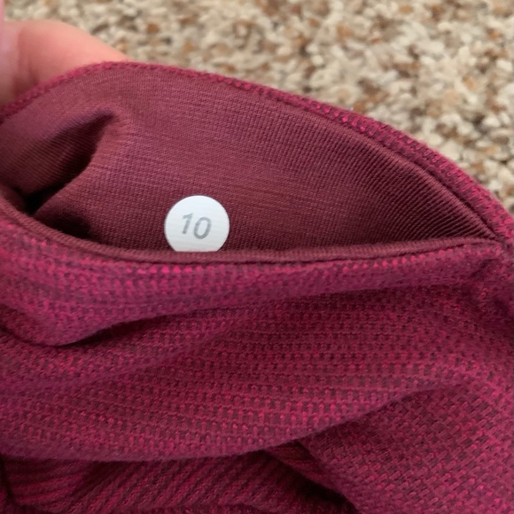 Lululemon Wunder Unders - Picture 3 of 3